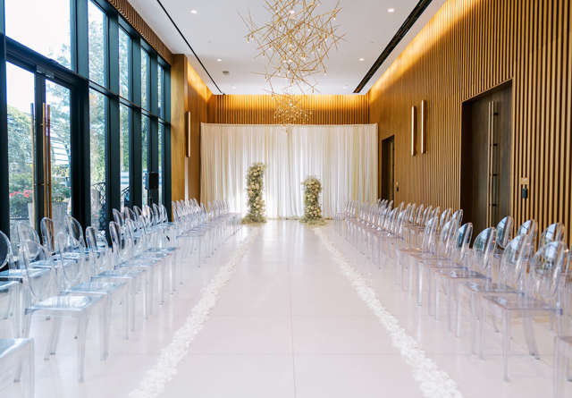 Giant Foyer